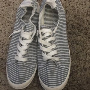 American eagle shoes